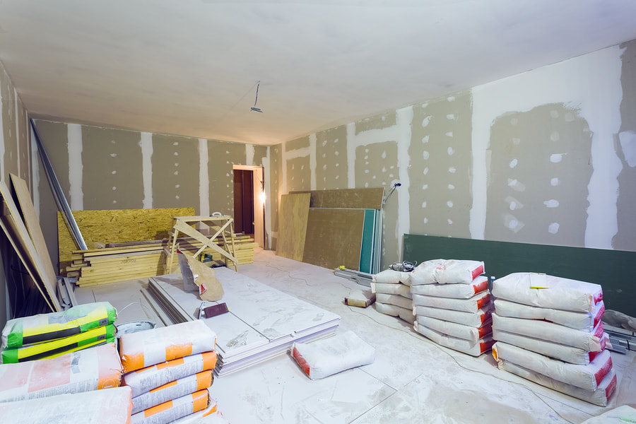 under construction room with putty on the wall
